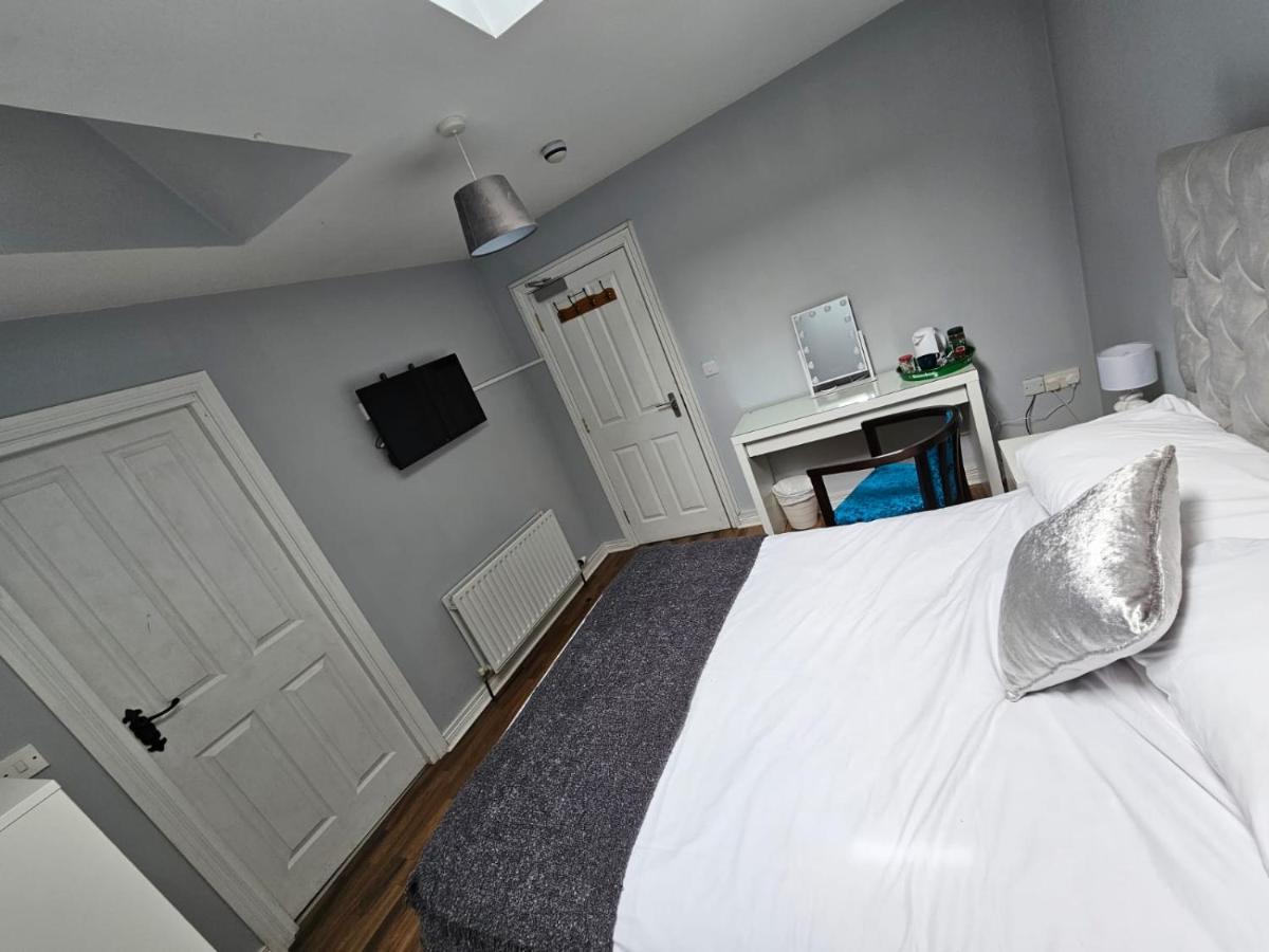 Laverty'S - The Black Bull Inn Randalstown Buitenkant foto